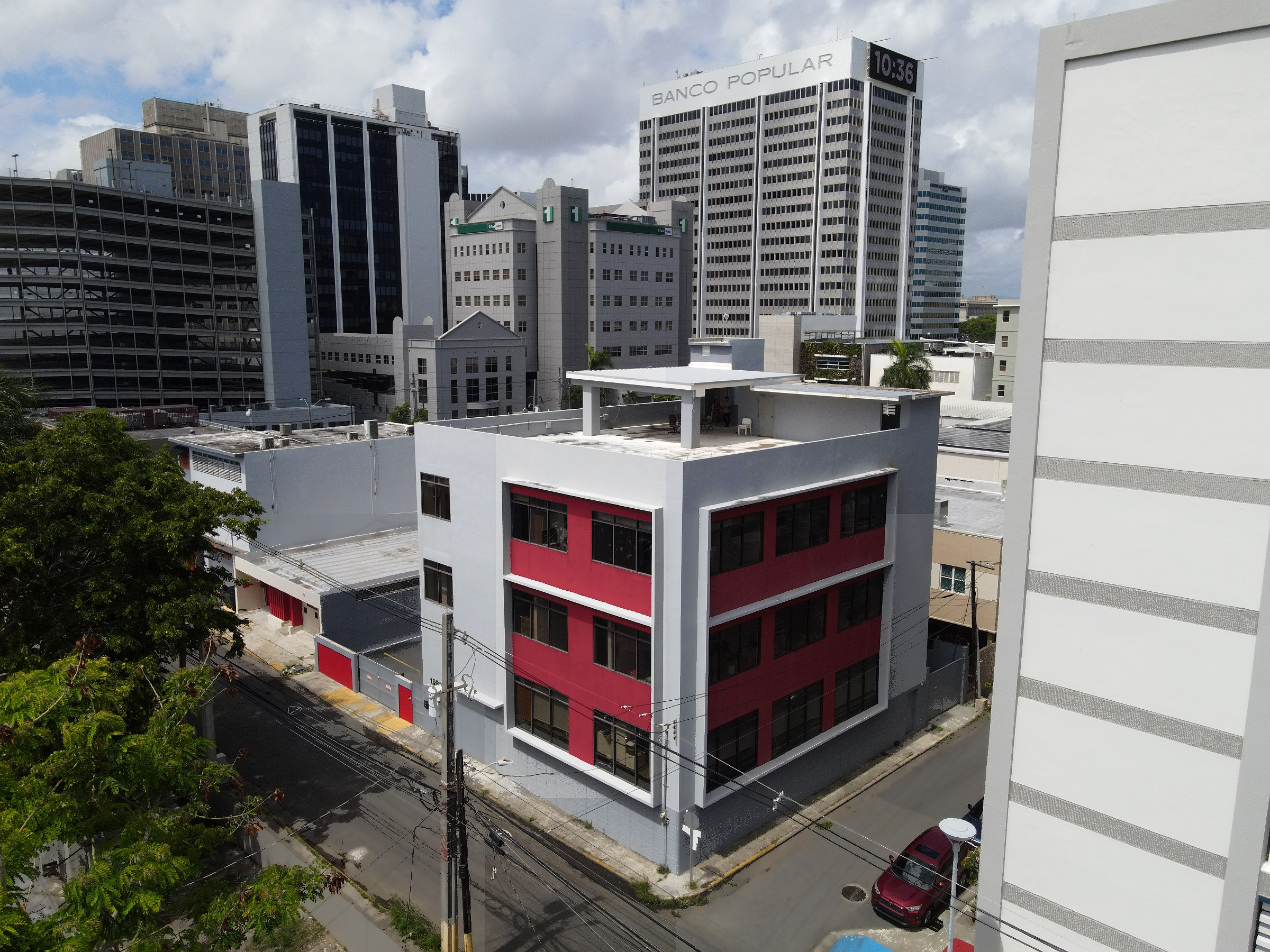 112 Calle Uruguay adjacent property